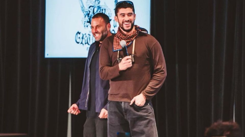 El cantante habló sobre su carrera musical y en los negocios.