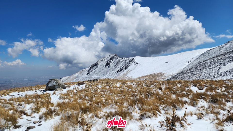 México cuenta con un sinfín de paisajes naturales que siempre nos sorprende al verlos, uno de ellos es el Nevado de Toluca.