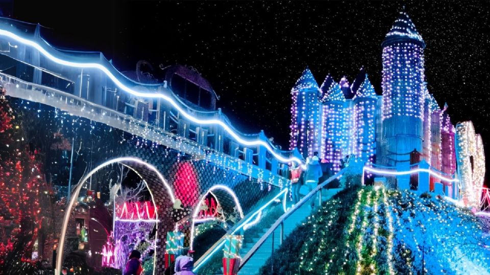 La villa iluminada de Volcanic Park en Puebla.