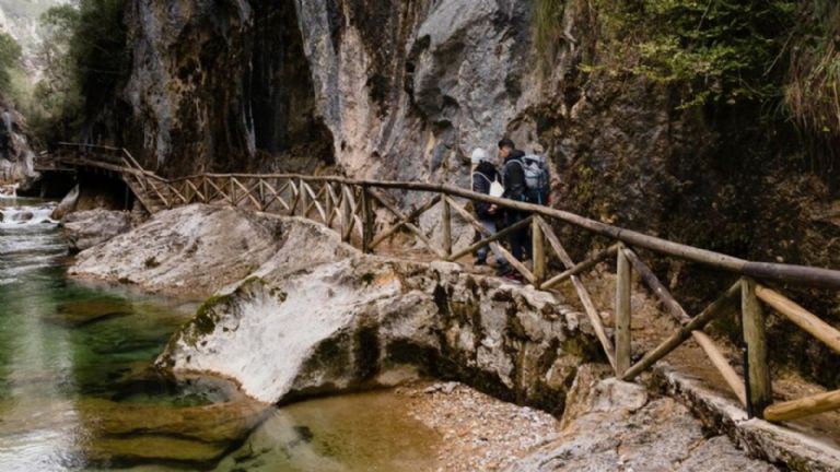 El Puente de Dios es uno de los mayores atractivos que tiene Pinal de los Amoles.