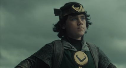 Actor de 'Loki' confiesa que vive en un camión con ventanas cubiertas por cartón