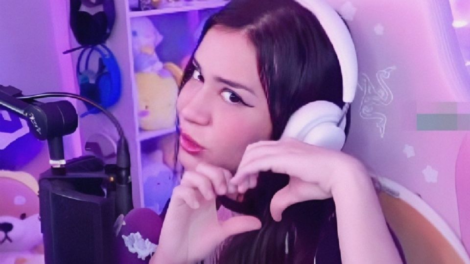 Ella es Crystal Molly, una streamer bastante conocida en el gremio, amiga de Ari Gameplays y ElMariana.