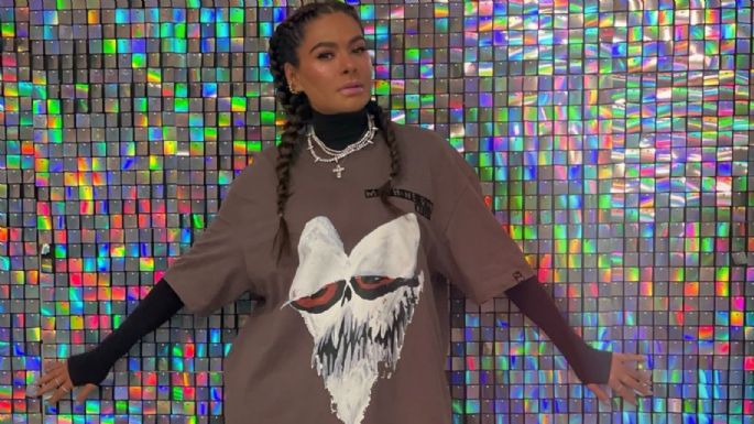 Tunden a Galilea Montijo por usar playera de una banda de rock: "Seguro ni la conoce"