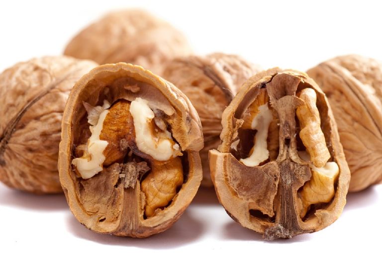 nueces vitamina B