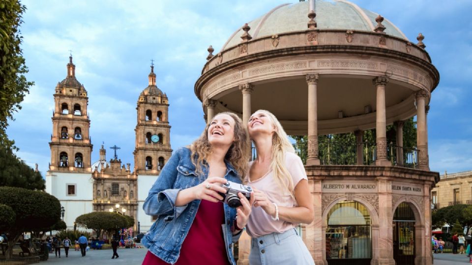 El Pueblo Mágico de Durango con balnearios de aguas termales.