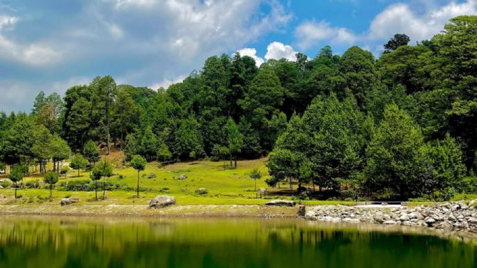 El pueblo mágico cerca de CDMX que tiene una laguna escondida con paisajes europeos