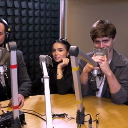 Ariel Miramontes y el elenco hablan de 'Desastre en Familia'