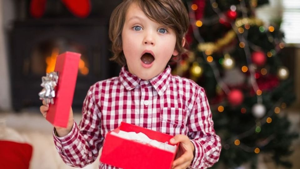 Una tienda en La Lagunilla ofrece juguetes desde 10 pesos.