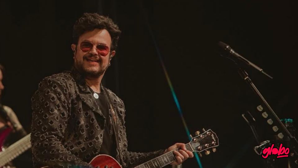 Salen a la luz supuestos audios de Aleks Syntek con mensajes que revelan un pasado traumático.