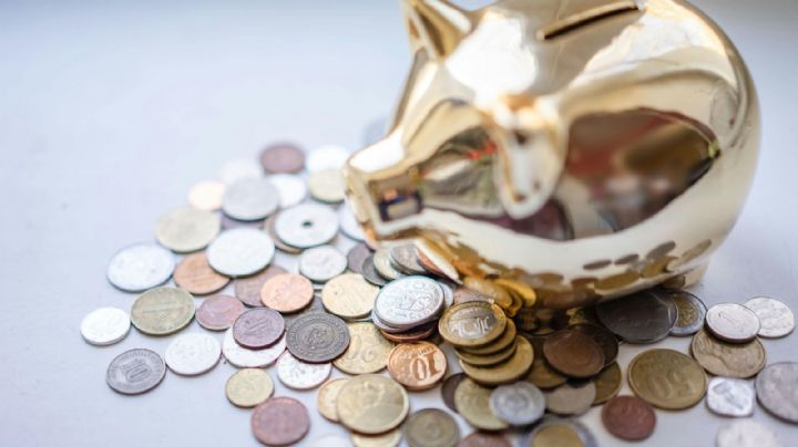 Las 5 carreras universitarias con los peores salarios en México para 2024.