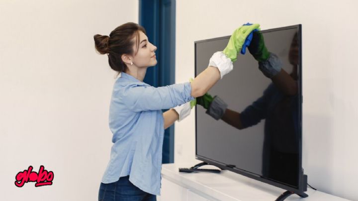 Esta es la forma correcta de limpiar tu pantalla sin rayarla