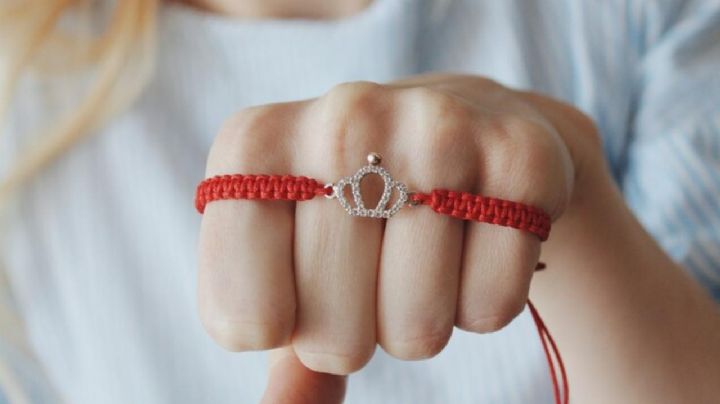 ¿Cómo limpiar tu pulsera roja del mal de ojo?