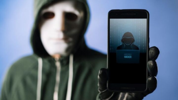 ¿Te hackearon el celular? Esto es lo que tienes que hacer para evitar el robo de información