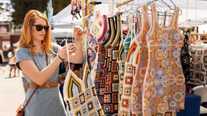 Este tianguis está a 30 cuadras del Edomex y tiene zapatos, ropa, micheladas y venta de verduras